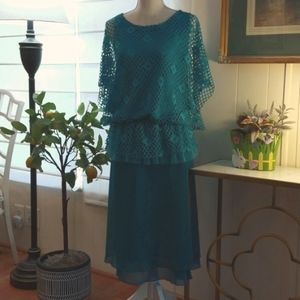 NWOT  FIRST CHOICE - Turquoise 2 Piece Skirt Set